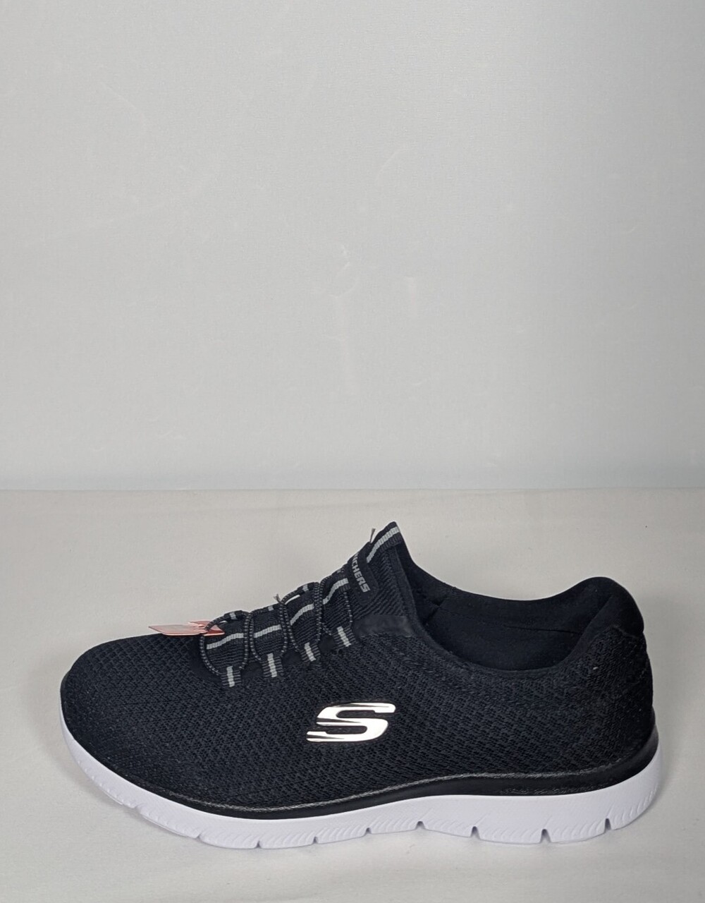 NEW Skechers Womens Summits Vegan Sneaker Sz 7 wide black